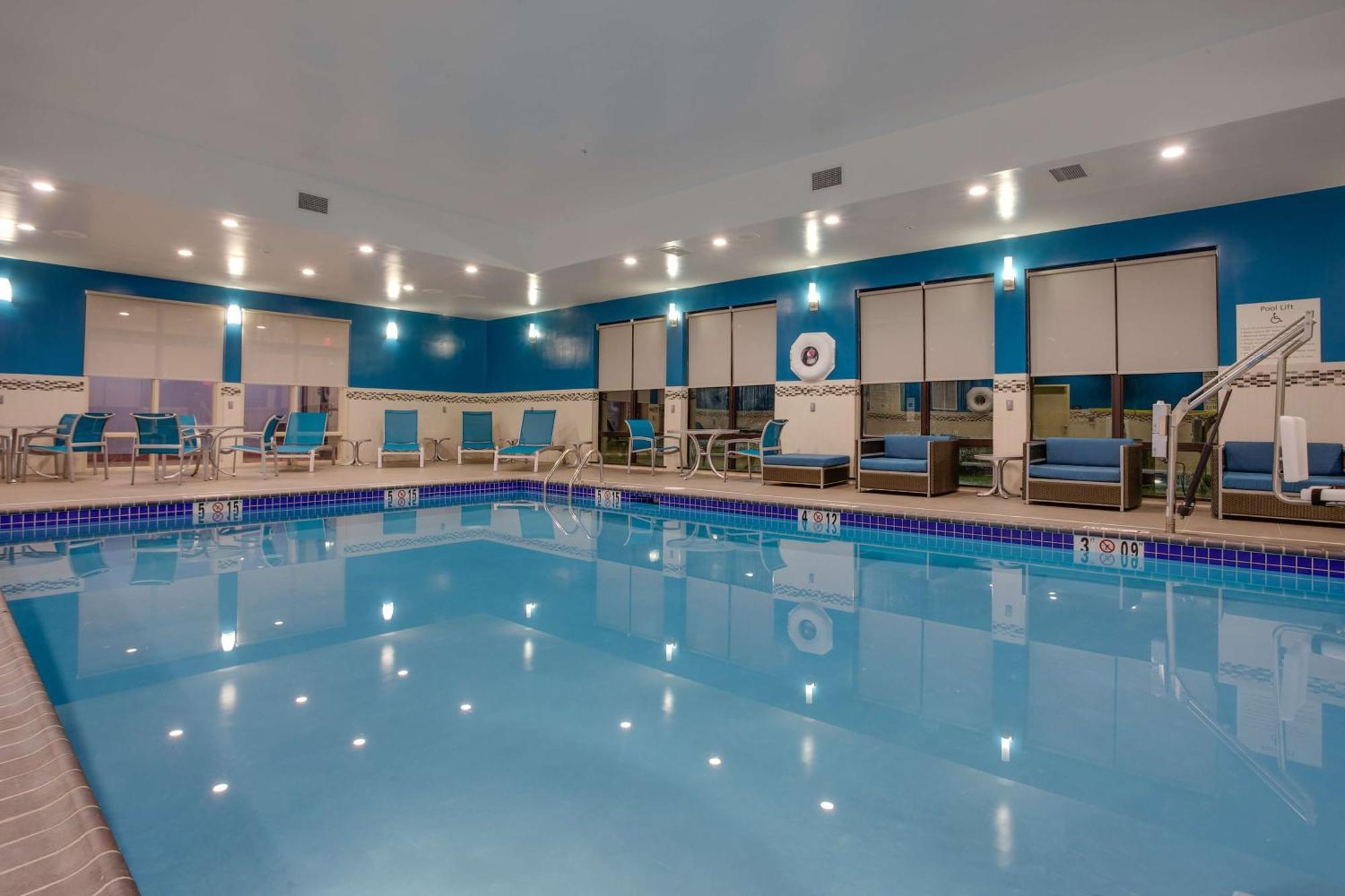 Hampton Inn & Suites Philadelphia/Bensalem Dış mekan fotoğraf