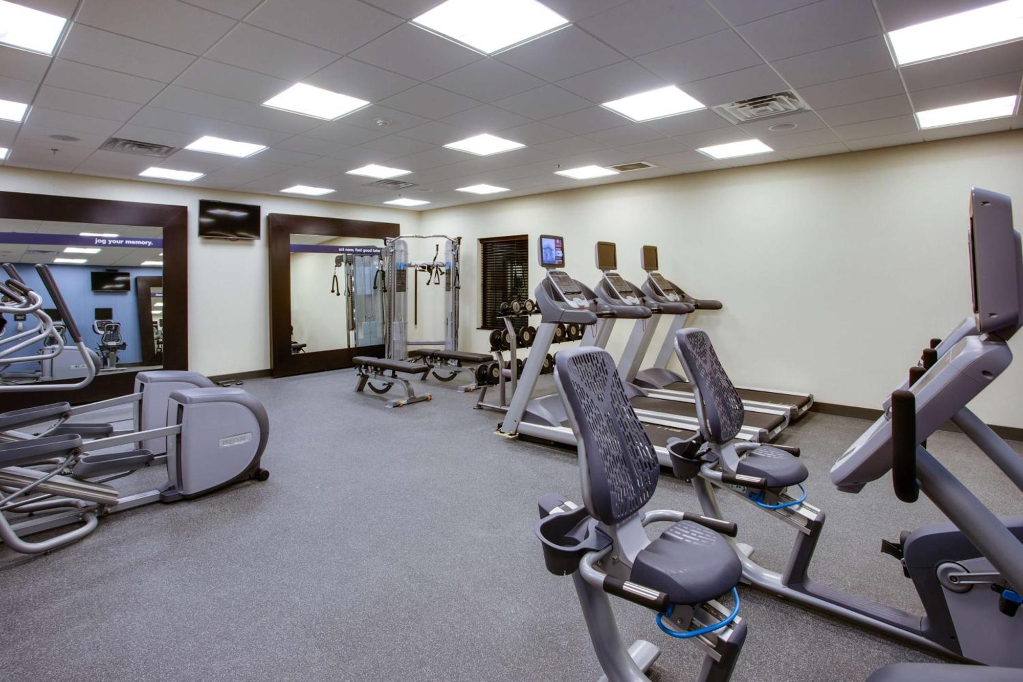 Hampton Inn & Suites Philadelphia/Bensalem Dış mekan fotoğraf