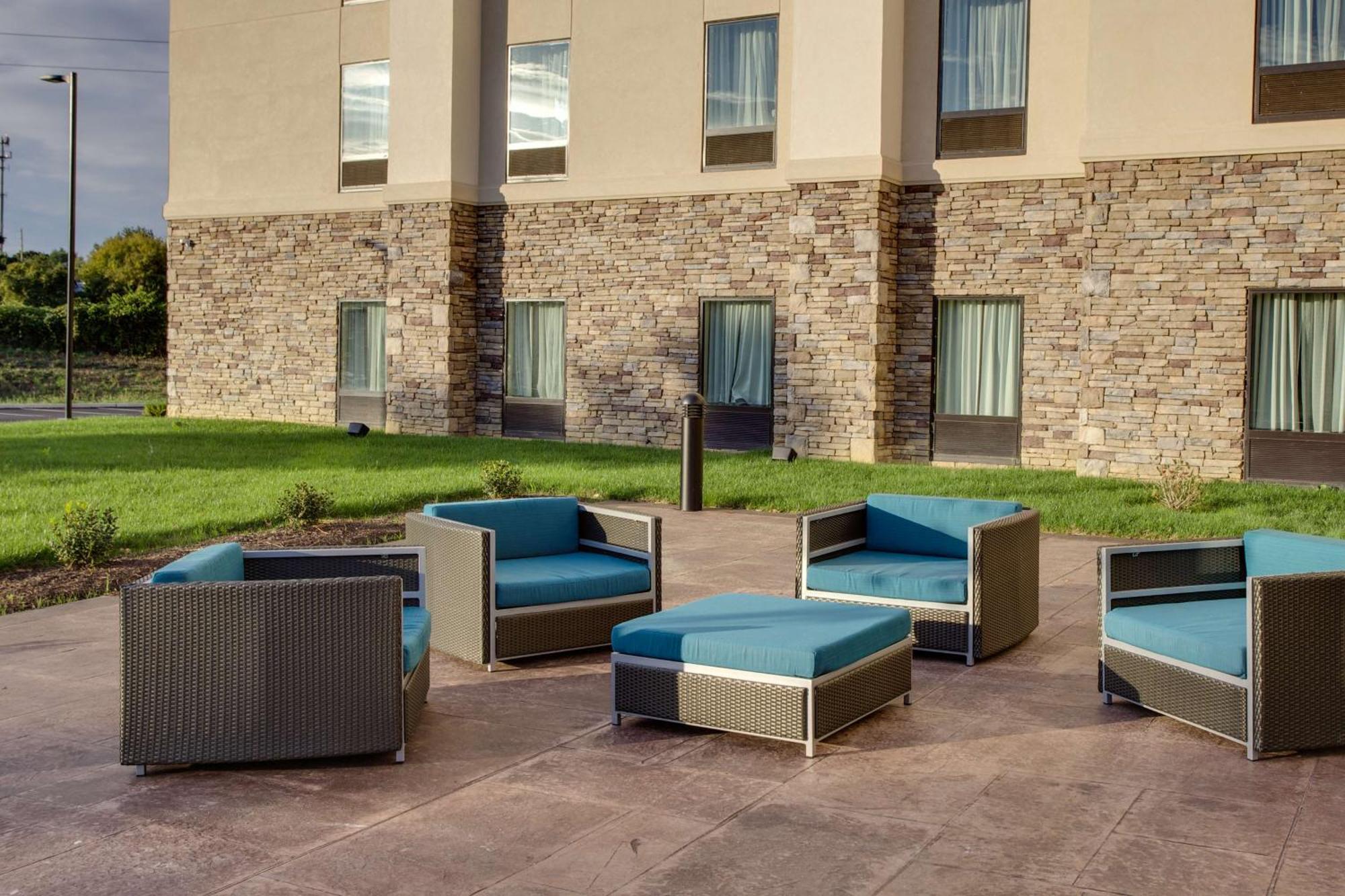 Hampton Inn & Suites Philadelphia/Bensalem Dış mekan fotoğraf